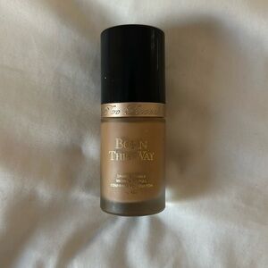 Too Faced Born This Way Foundation - Golden Beige